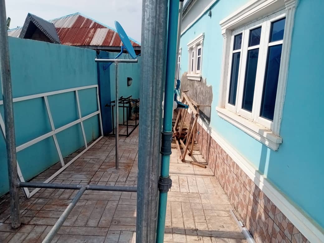 f04f4fcf-3e81-42ed-aa61-72ebc7f5d526